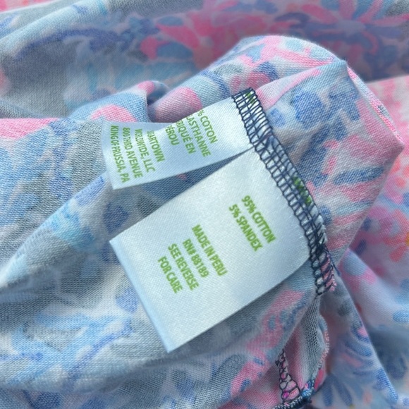 Lilly Pulitzer Billie High Tide Turtle print top - Picture 6 of 6